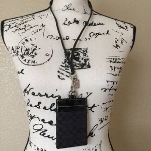 ⚡️SOLD⚡️COACH Signature ID Lanyard